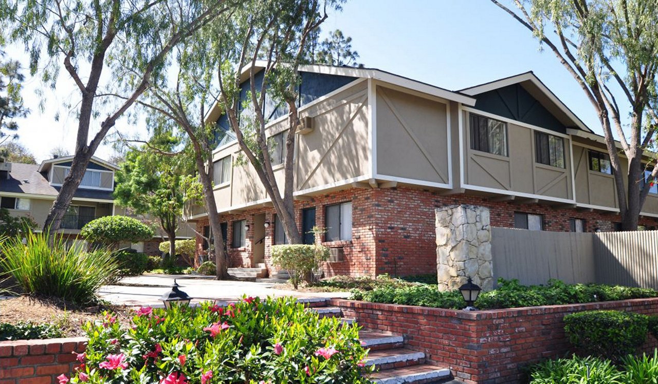 Point Bonita - Chula Vista, CA - Building Exterior