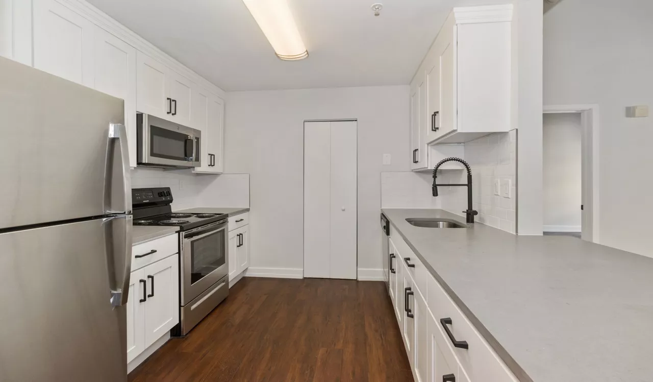 Left Bank Apts - Philadelphia PA - Premier Kitchen