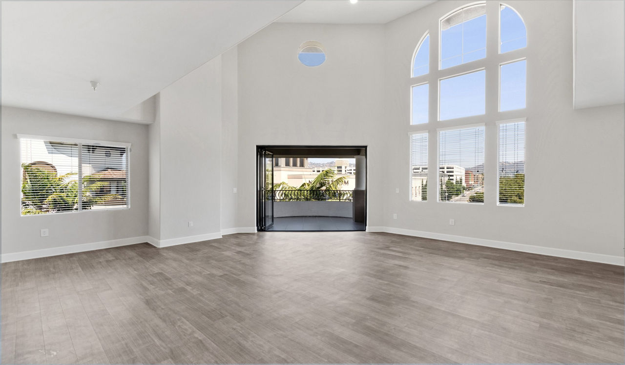 Palazzo West - Los Angeles, CA - Living Room