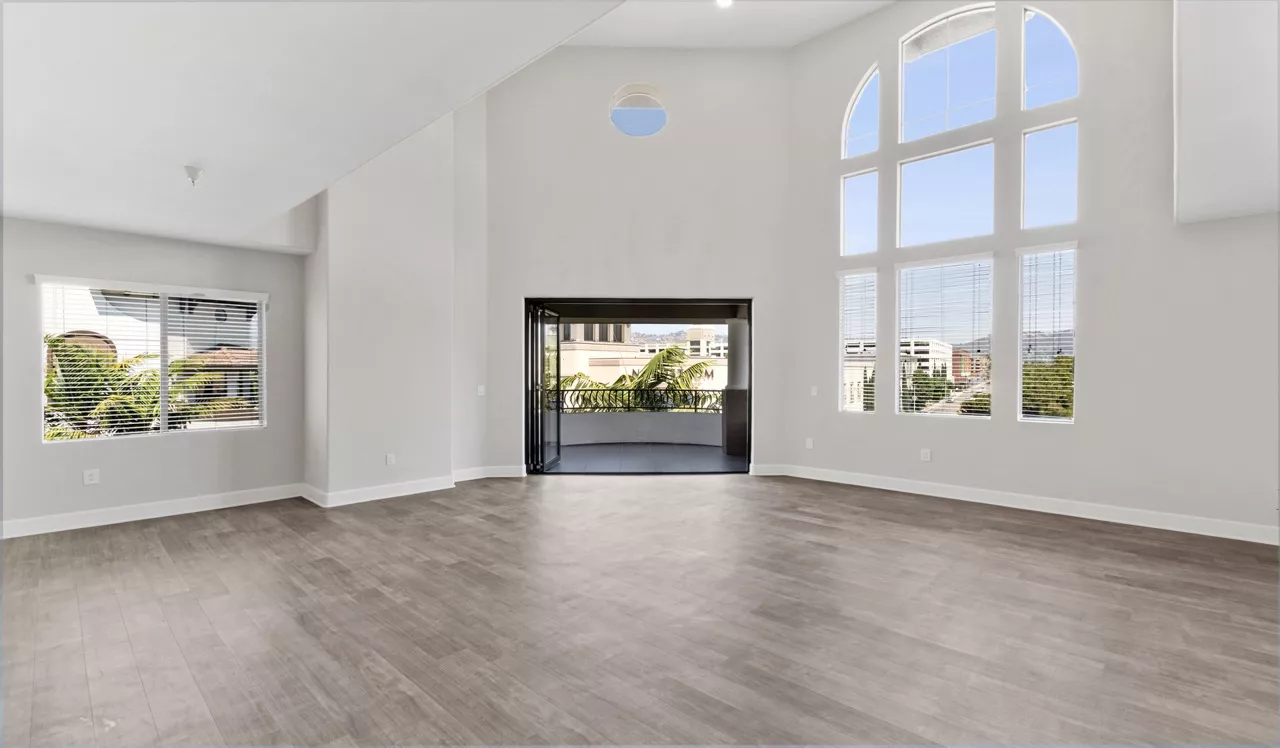 Palazzo West - Los Angeles, CA - Living Room