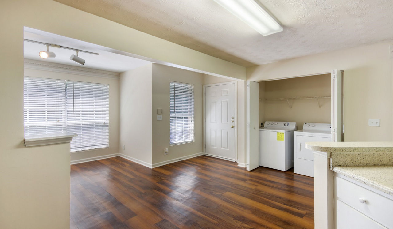 Peachtree Park - Atlanta, GA - Laundry