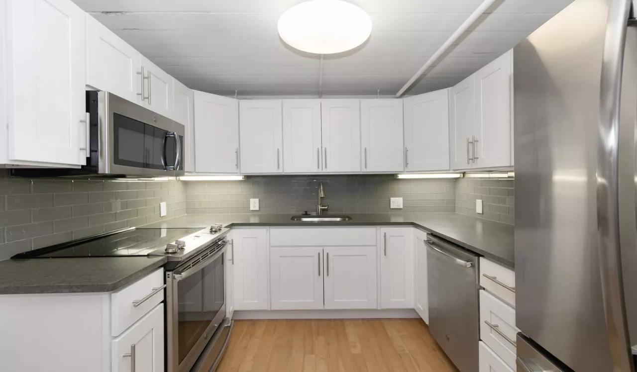 The Riverloft Apartment Homes - Philadelphia, PA - Kitchen