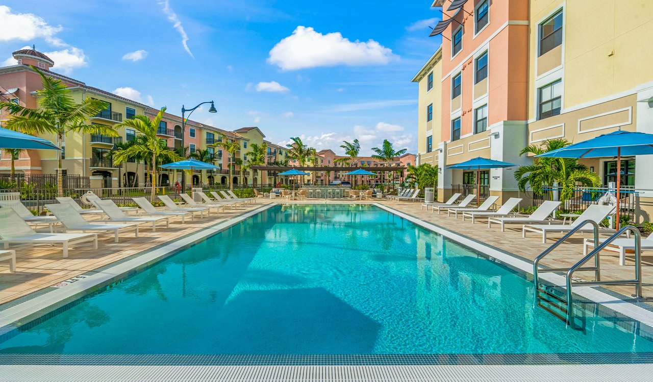 Reserve at Coconut Point - Estero, FL - Pool Deck