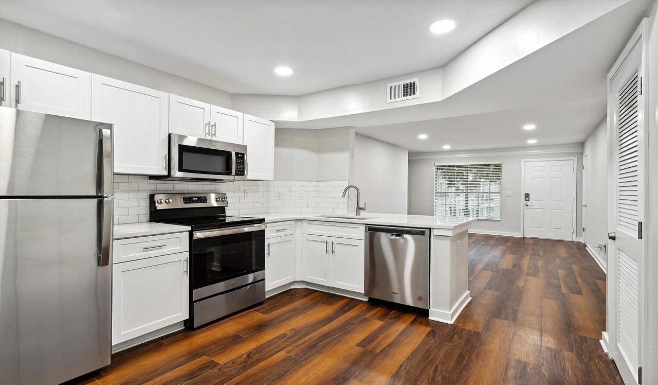 Peachtree Park - Atlanta, GA - Living Room