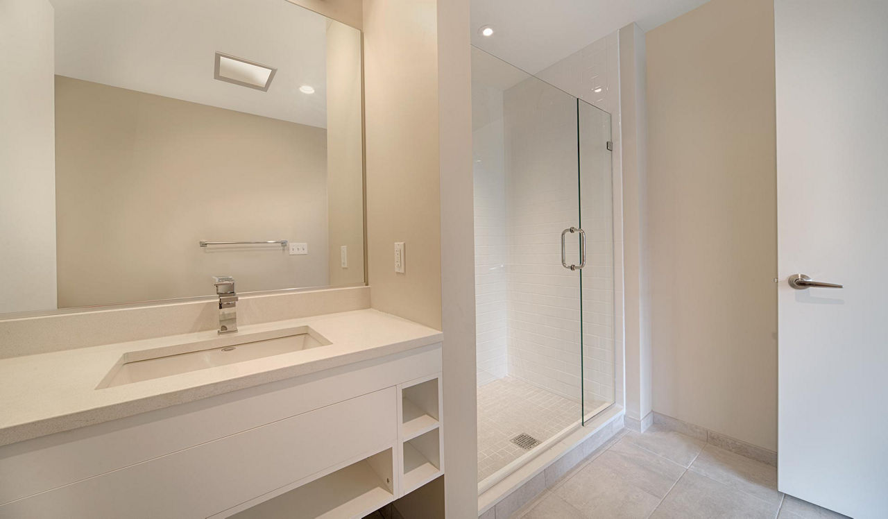 Vivo Apartments - Cambridge, MA - Bathroom