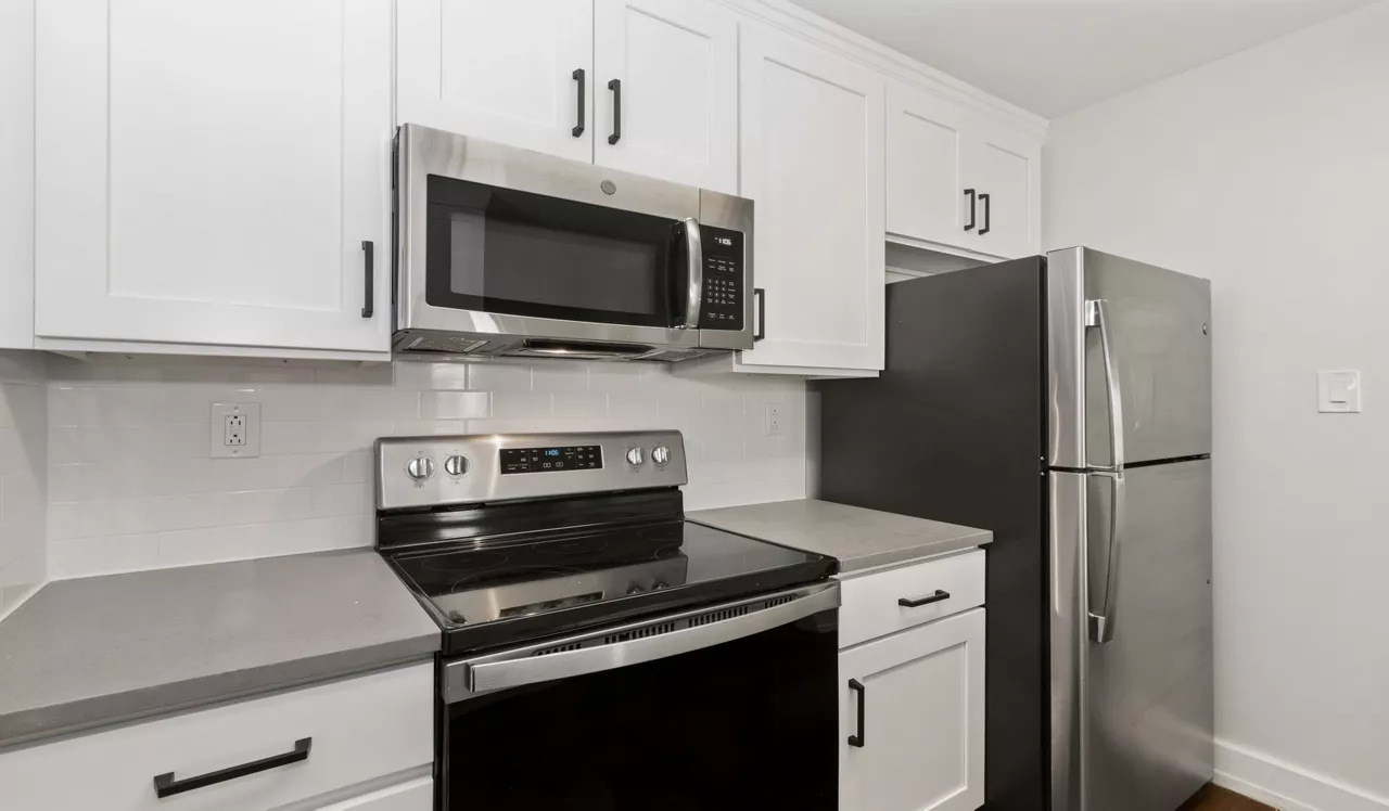 Left Bank Apts - Philadelphia PA - Upgraded Kitchen