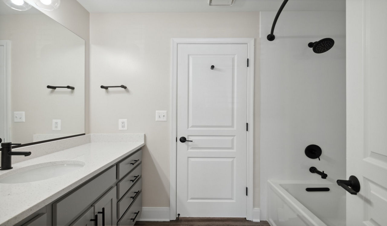 Capital Crescent Trail Residences - Bethesda, MD - Bathroom