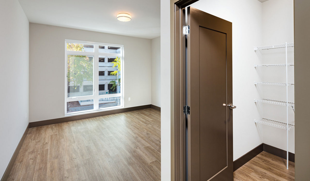 Indigo Apartments - Redwood City - bed