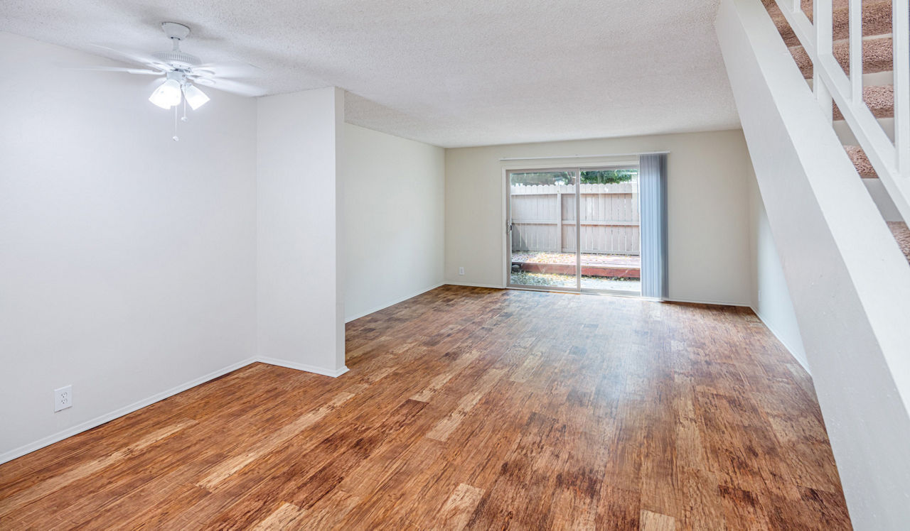 Laurel Crossing - San Mateo, CA - living