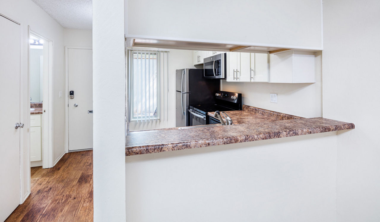 Laurel Crossing - San Mateo, CA - Kitchen