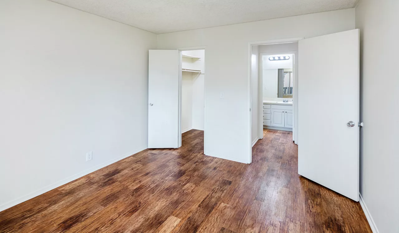 Laurel Crossing - San Mateo, CA - Bedroom