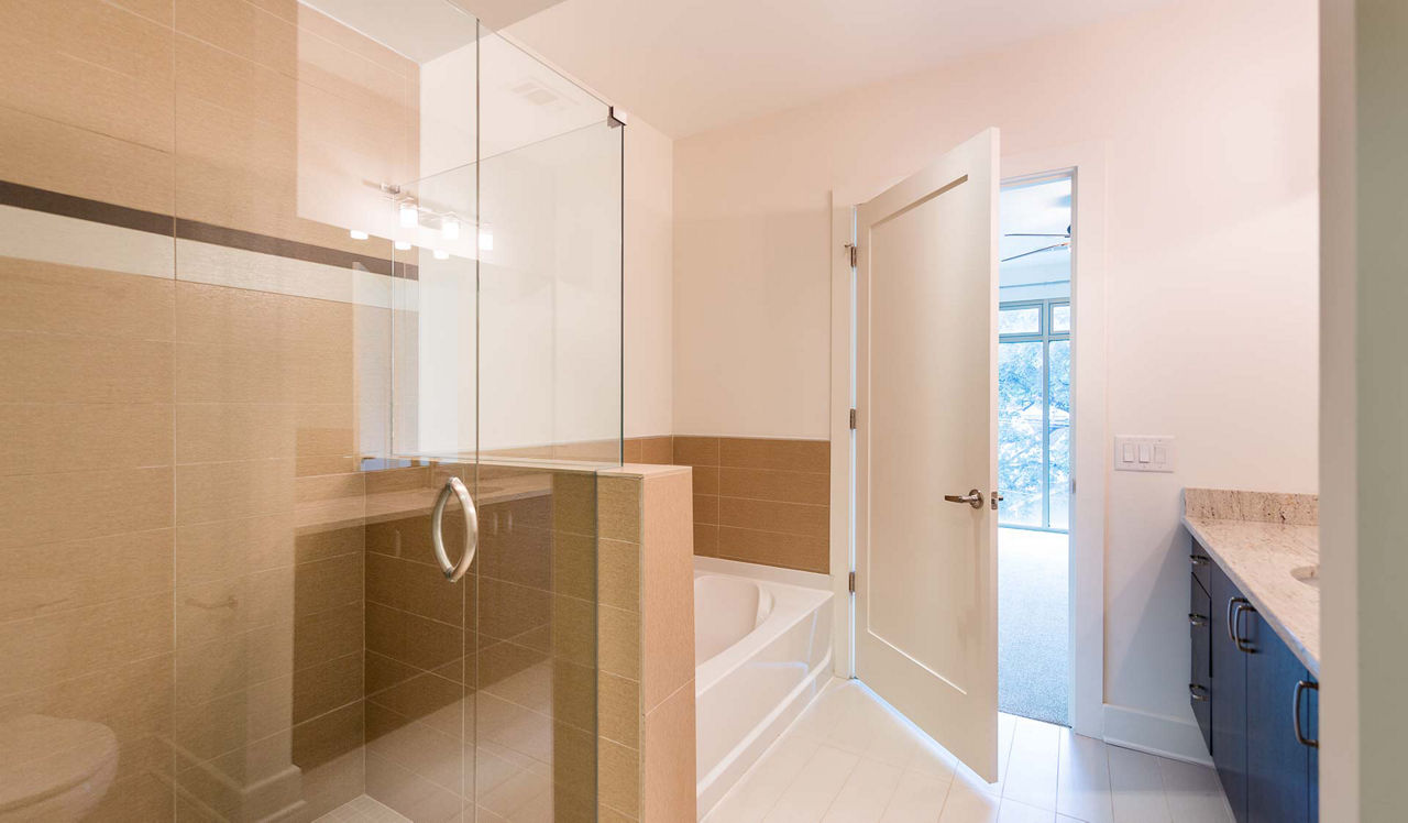 1045 on the Park Apartments - Atlanta, GA - Bathroom