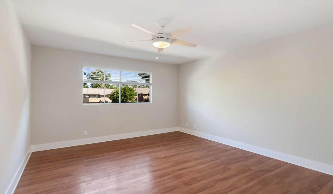 Hidden Cove - Escondido CA - Bedroom
