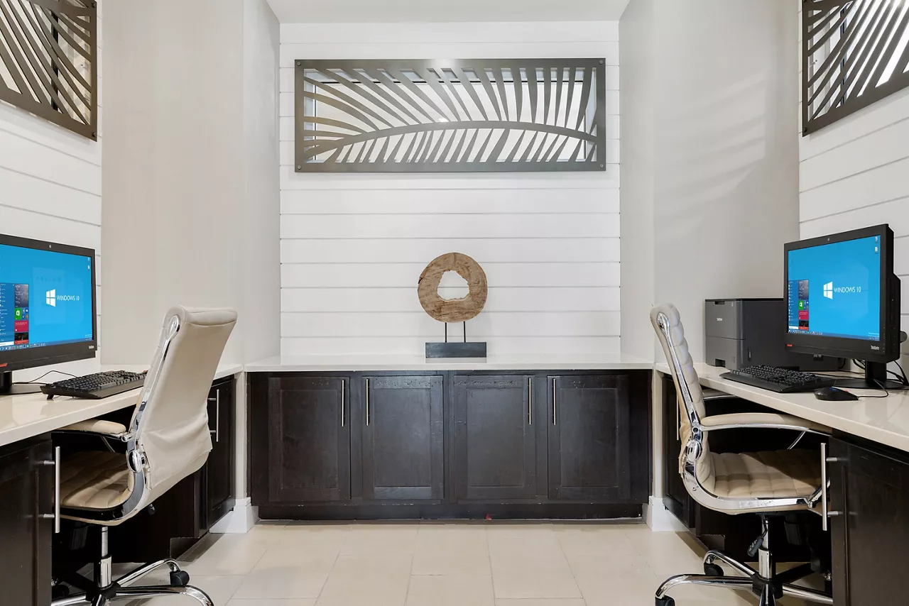 Citi Lakes in Orlando, FL - Business Center