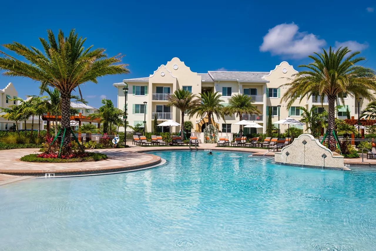Oceanside Lantana - Pool