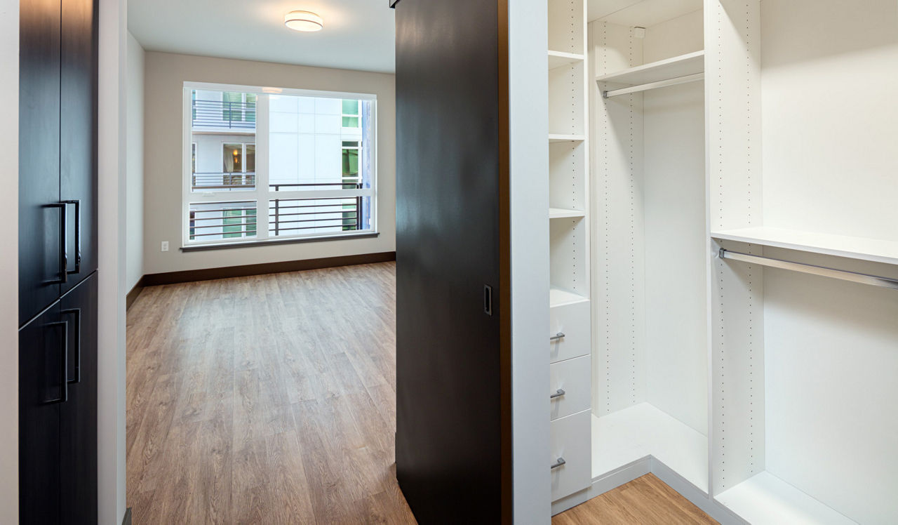 Indigo Apt Homes - redwood city ca - closet