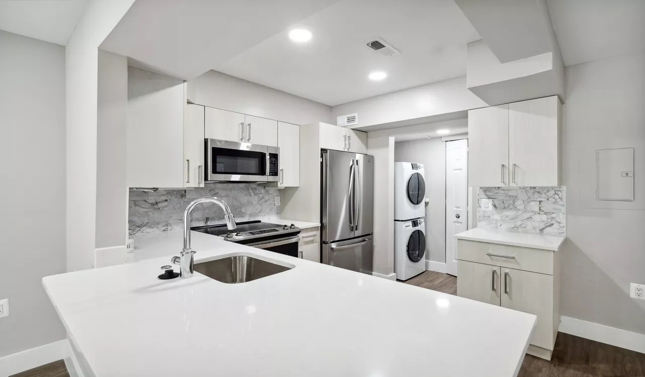 Vaughan Place - Washington, DC - Kitchen