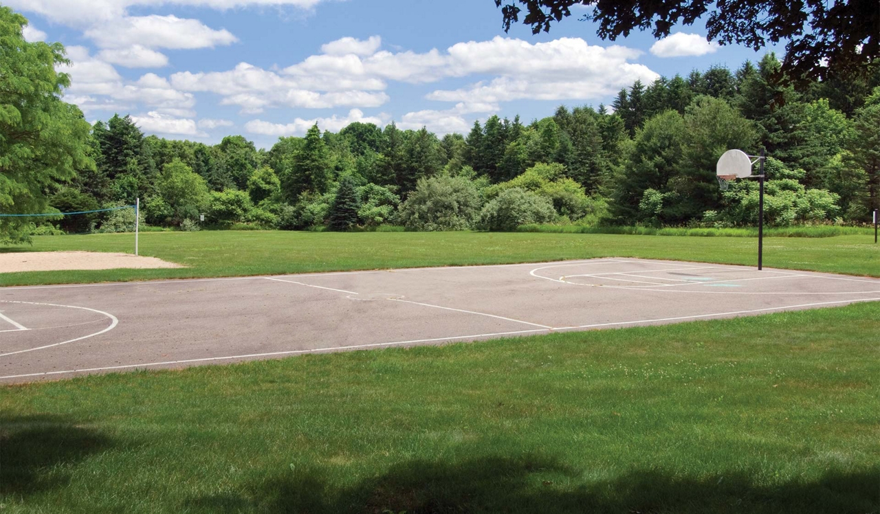 Waterford Village - Bridgewater, MA - Basketball court