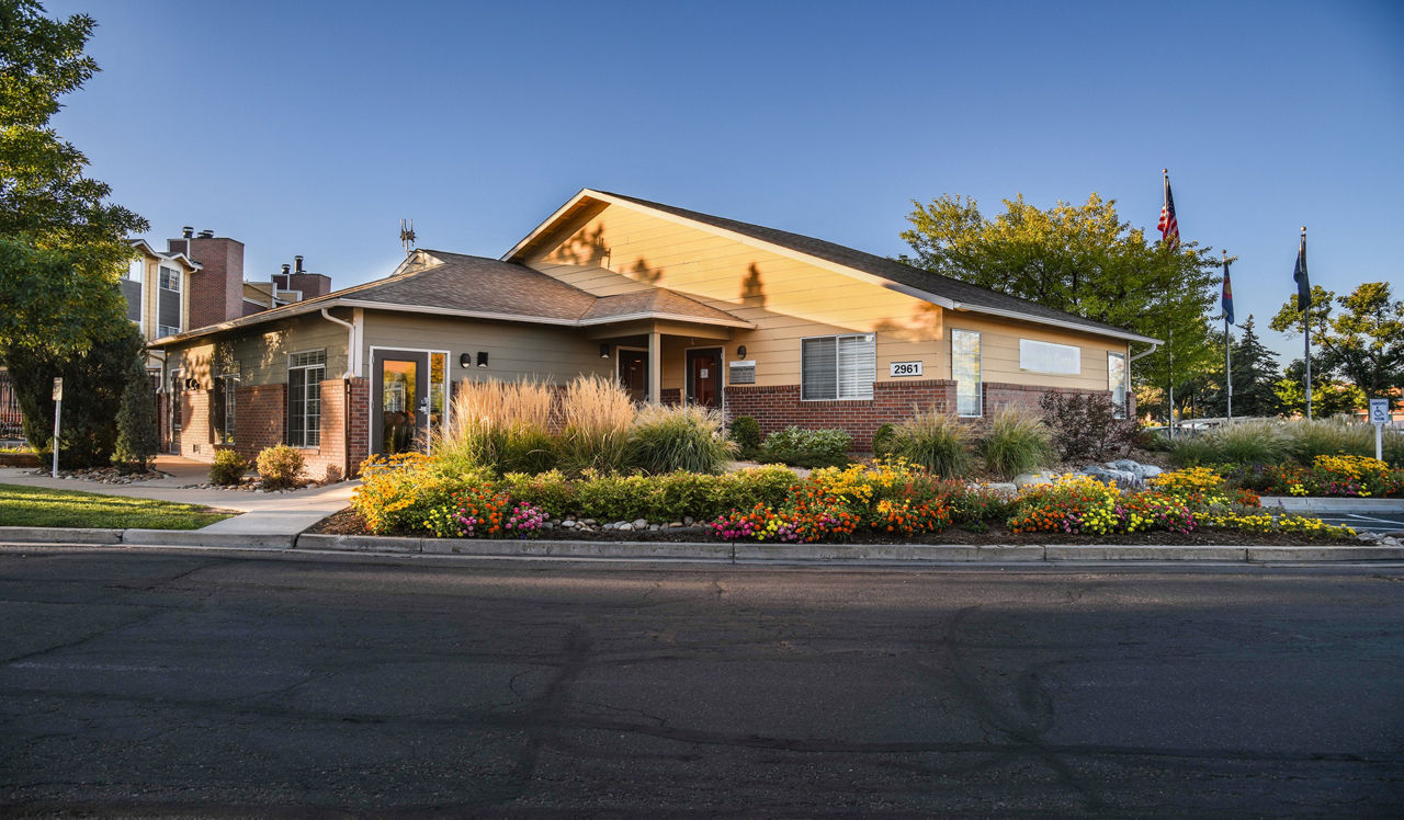 Verona - Littleton, CO - Leasing