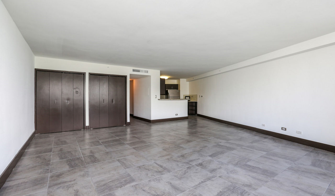 Flamingo South Beach - Miami, FL - Bedroom/Living Room