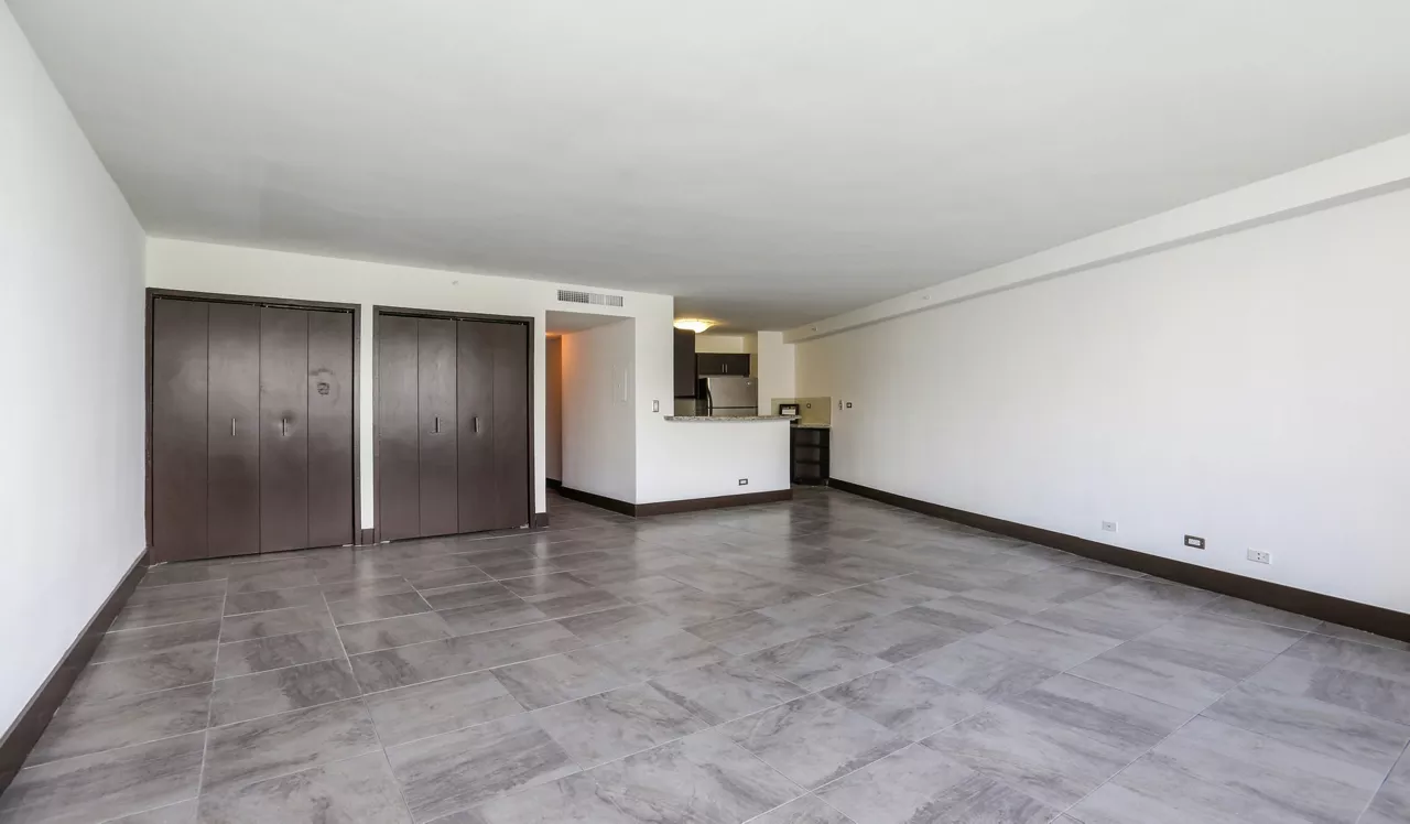 Flamingo South Beach - Miami, FL - Bedroom/Living Room