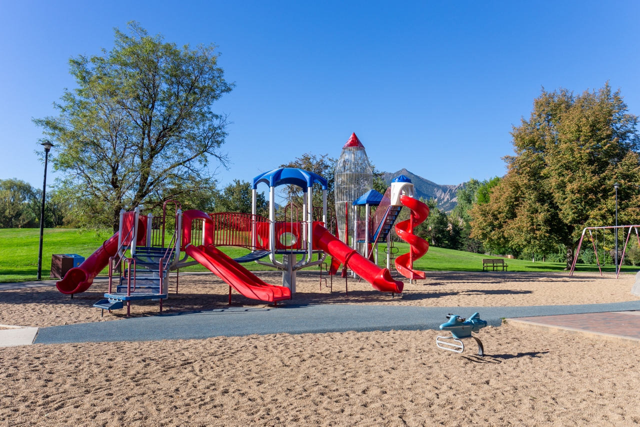 Parc Mosaic - Boulder, CO - parks nearby.Plenty of parks and child-friendly playgrounds nearby.