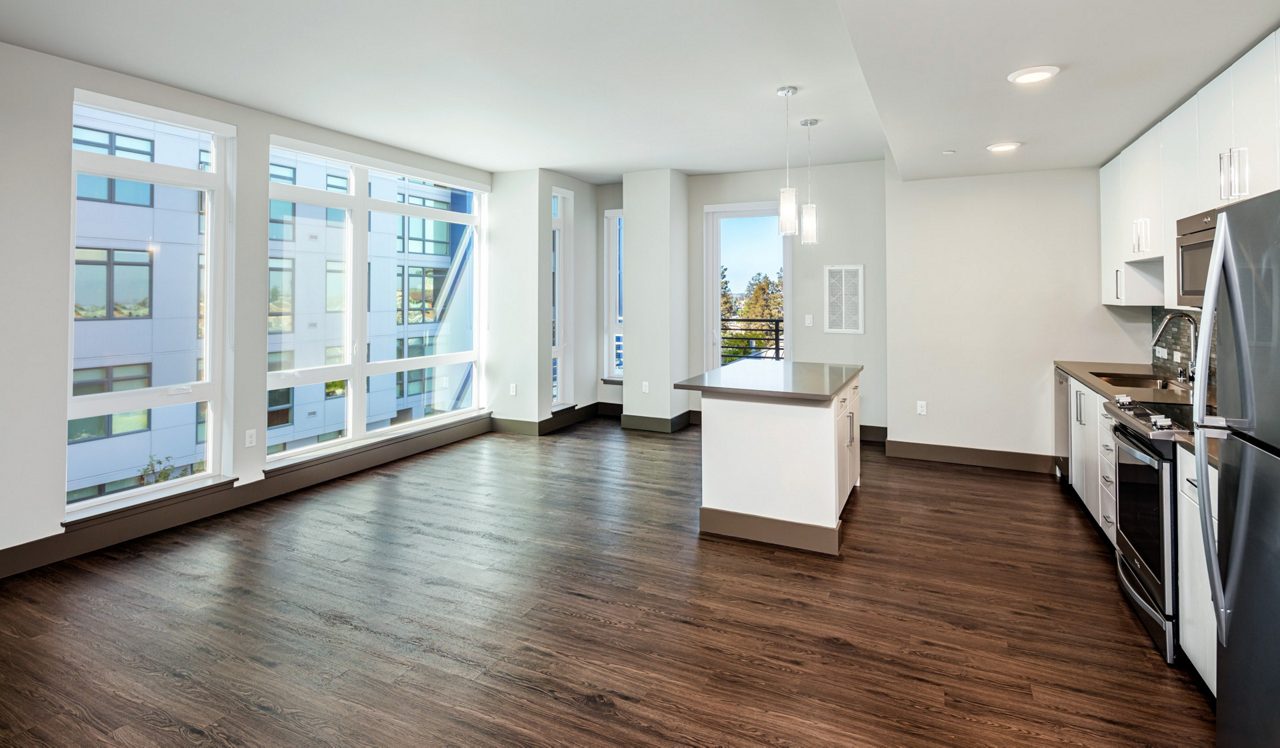 Photographer Lucas Fladzinski. Client AIMCO. 