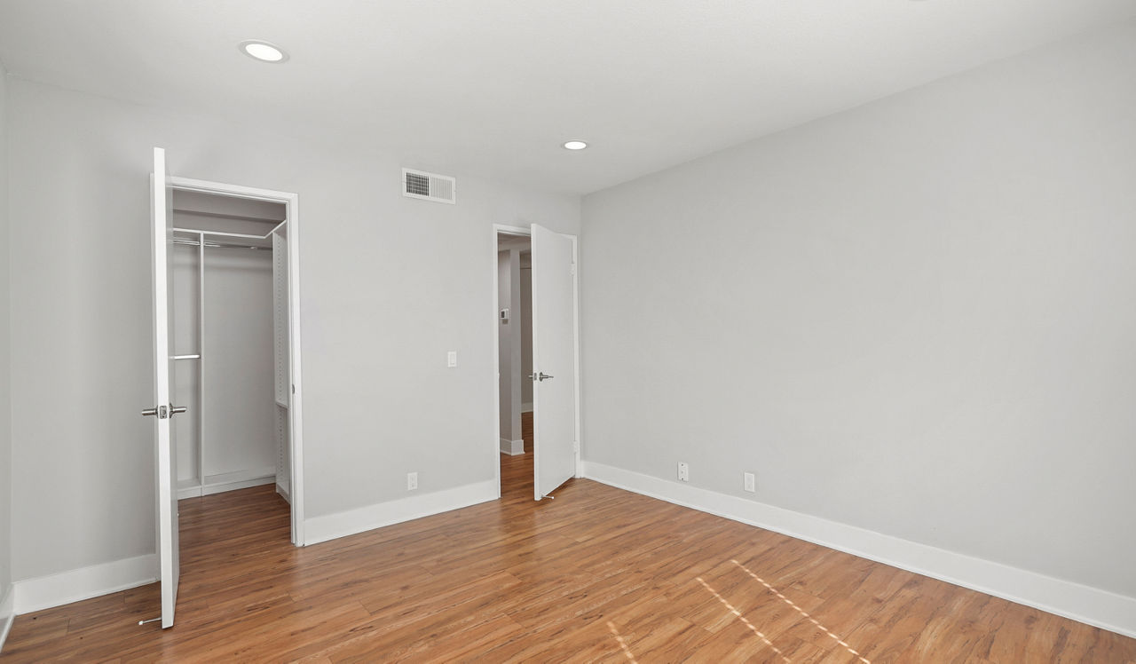 Hidden Cove - Escondido, CA - bedroom