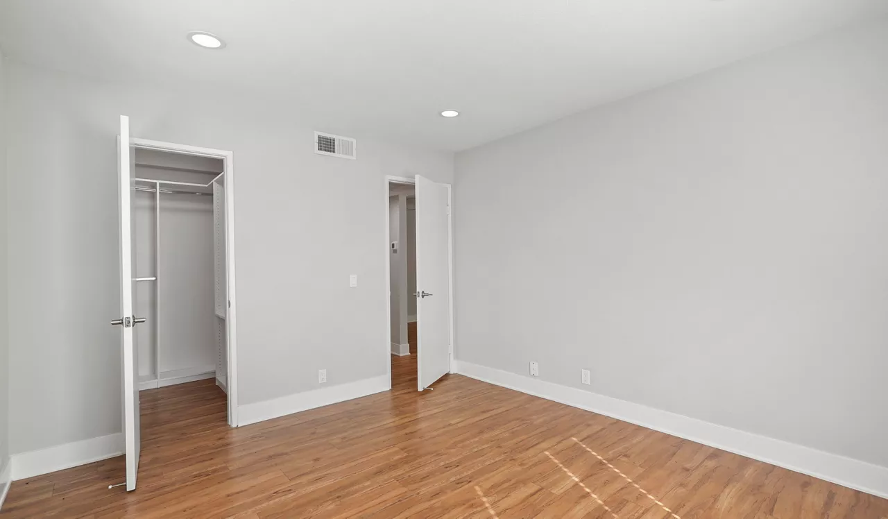 Hidden Cove - Escondido, CA - bedroom