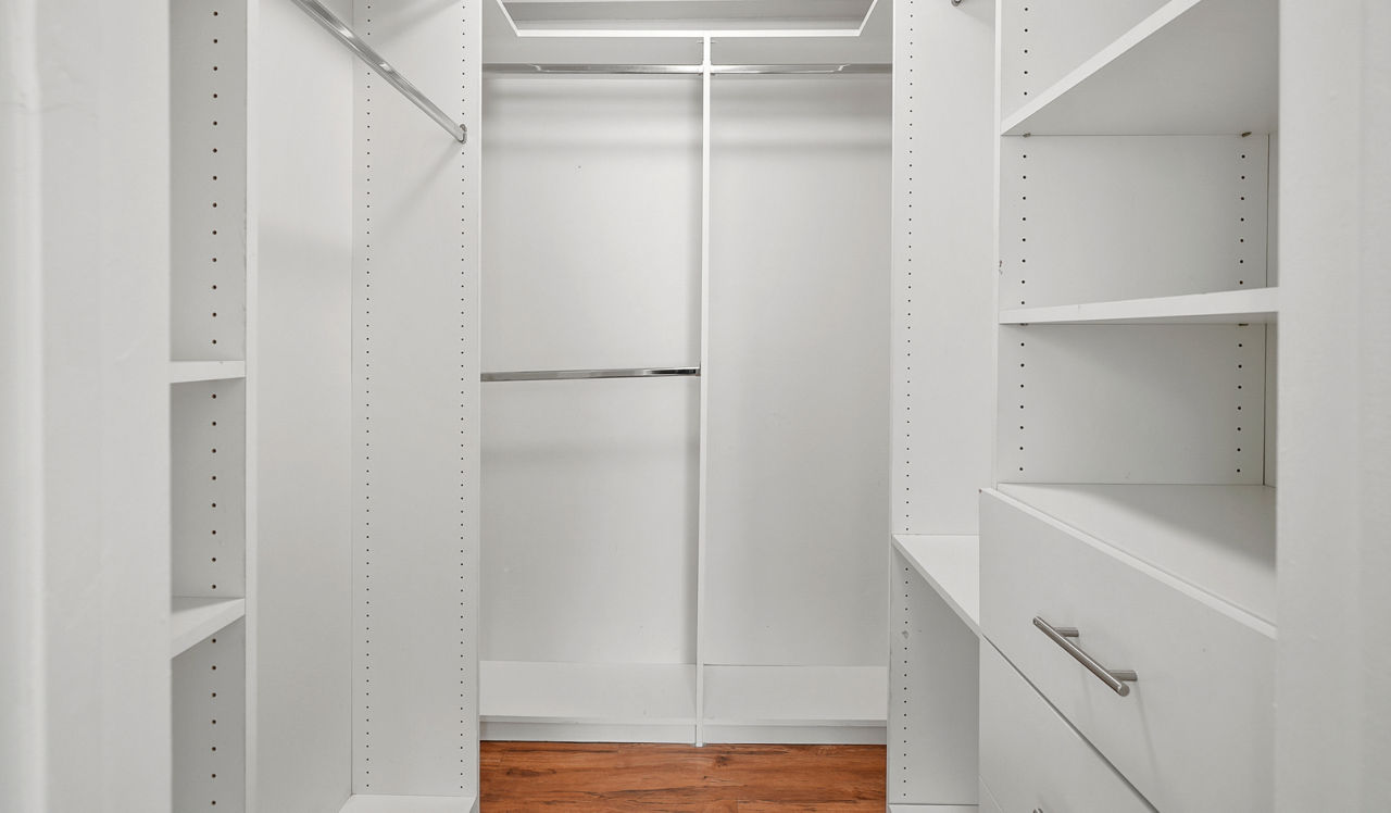 Hidden Cove - Escondido, CA - closet