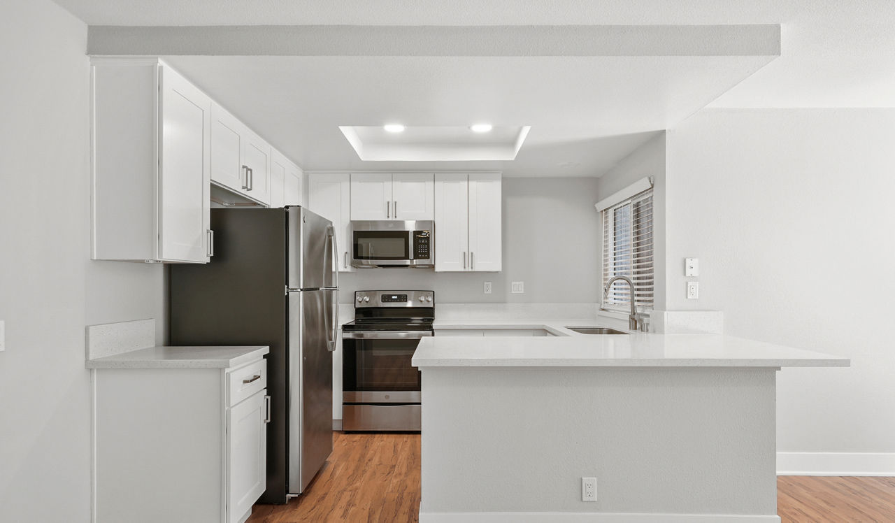 Hidden Cove - Escondido, CA - Kitchen