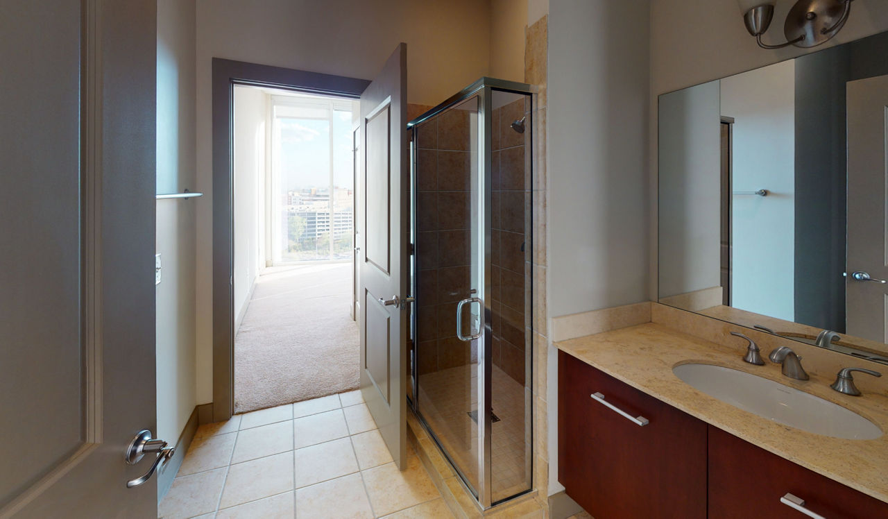 Mezzo Apartment Homes - Atlanta, GA - Bathroom