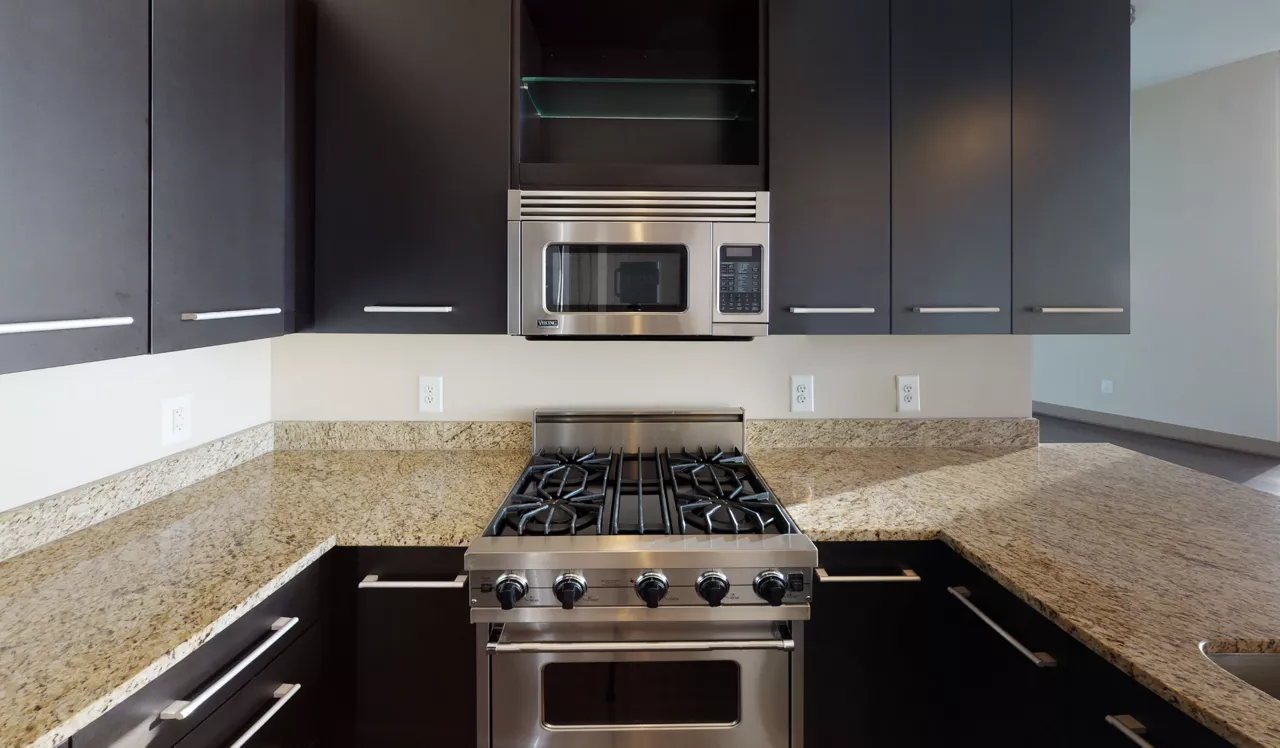 Mezzo Apartment Homes - Atlanta, GA - Kitchen