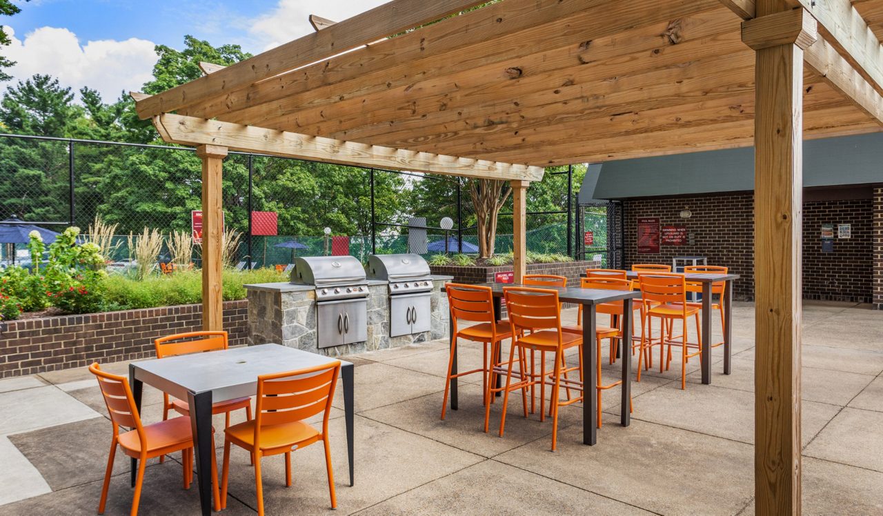 The Summit - Alexandria, VA - amenity deck