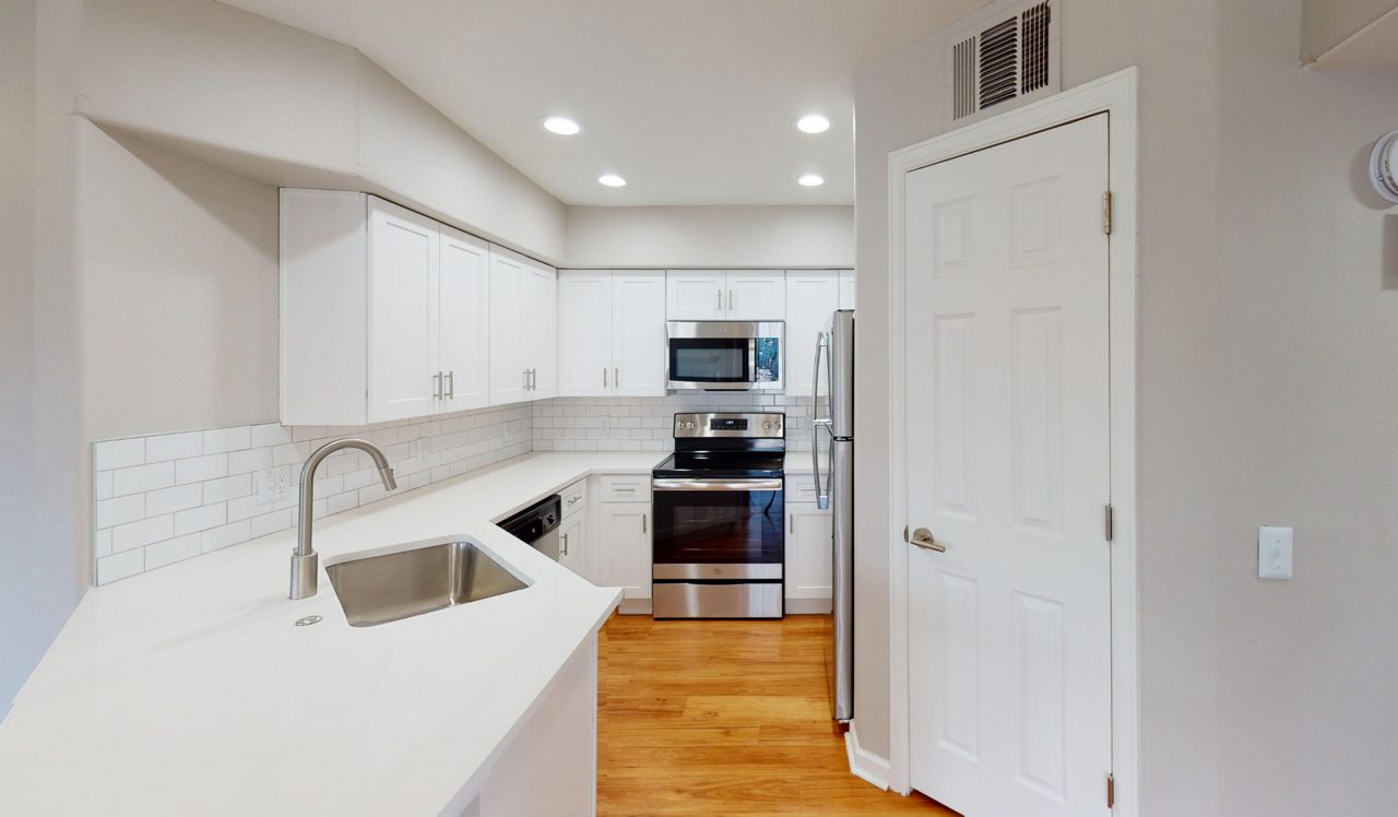 1920-matterport-souce-alderpremier-kitchen1 - 1