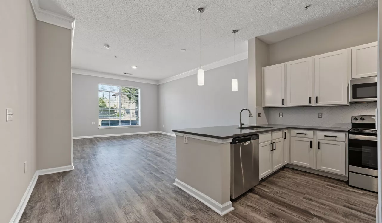 Farrington Midtown - Atlanta, GA - Kitchen