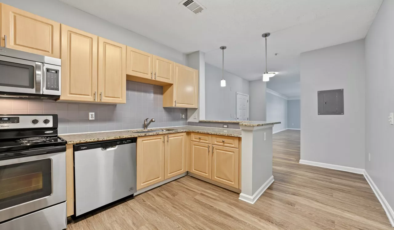 Farrington Midtown - Atlanta, GA - Kitchen