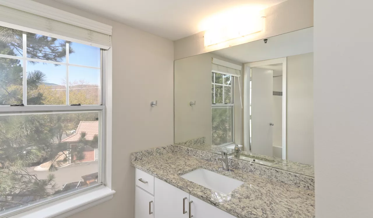 Verdant - Boulder, CO - bathroom