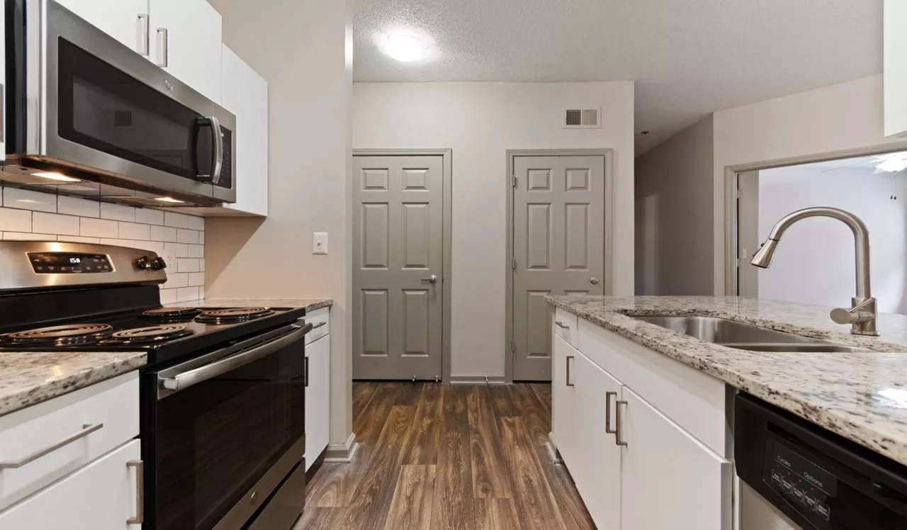 1000 Spalding - Atlanta, GA - Kitchen