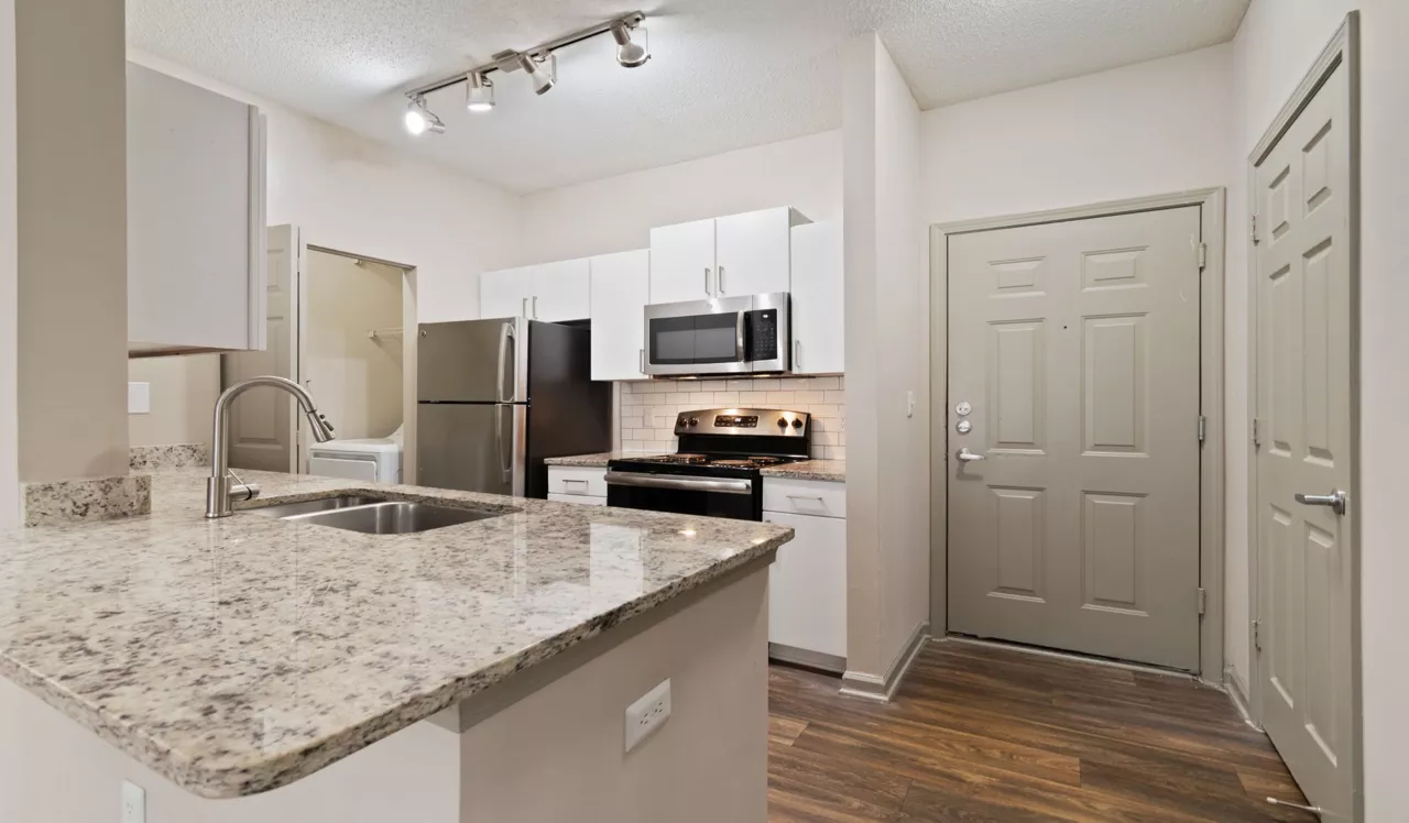 1000 Spalding - Atlanta, GA - Kitchen