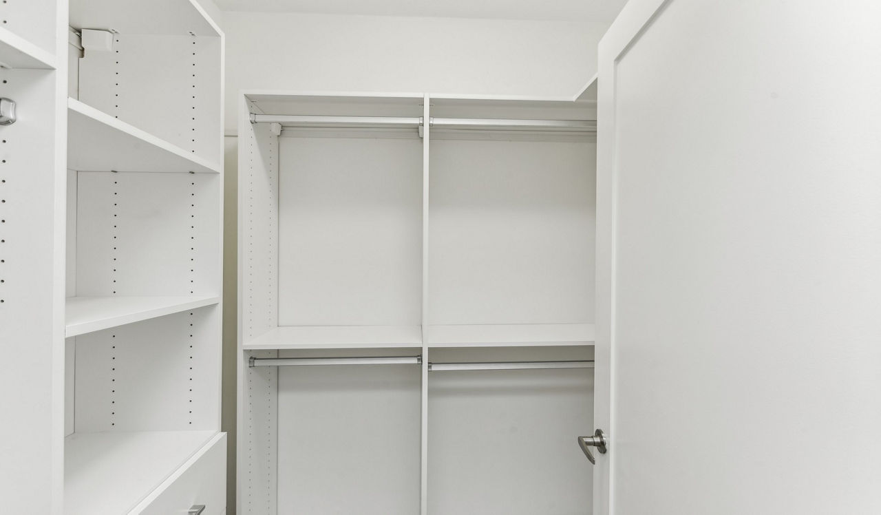 1045 on the Park Apartment Homes - Atlanta, GA - Closet