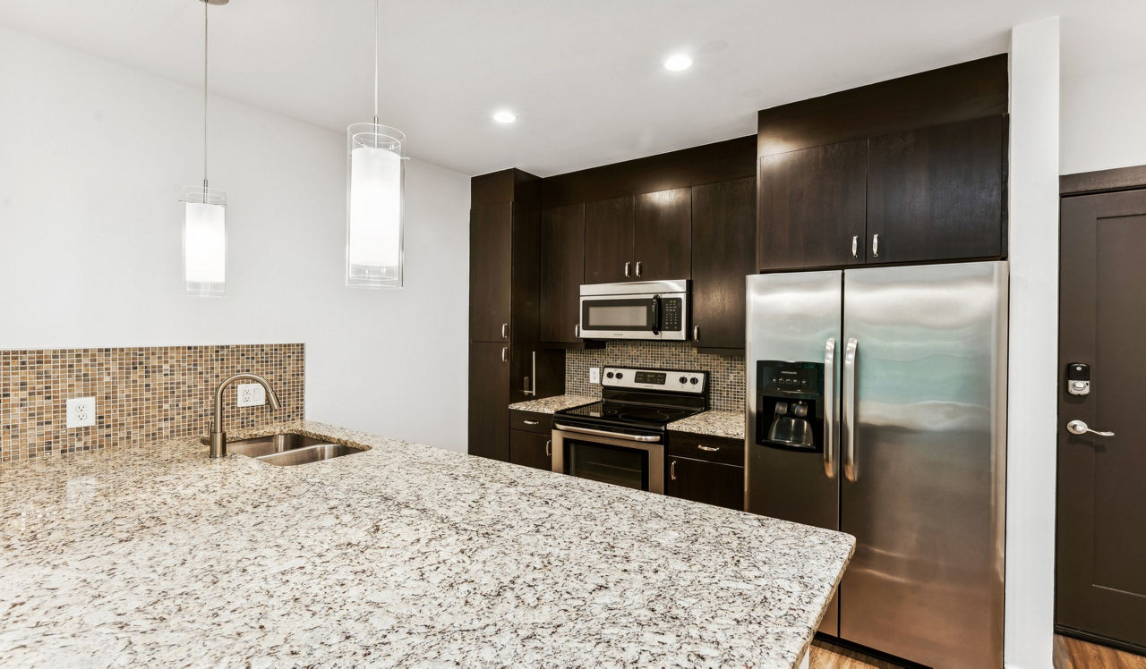 1045 on the Park - Atlanta, GA - Interior Kitchen