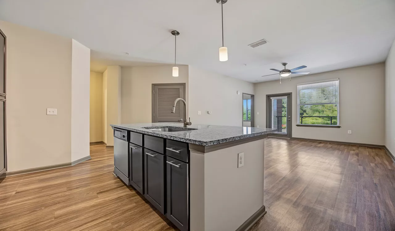 1760 Apartments - Lawrenceville, GA - Kitchen