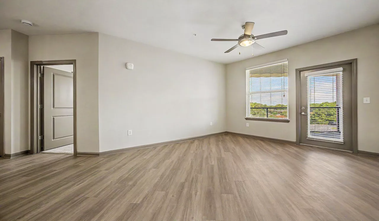 1760 Apartments - Lawrenceville, GA - Living Room