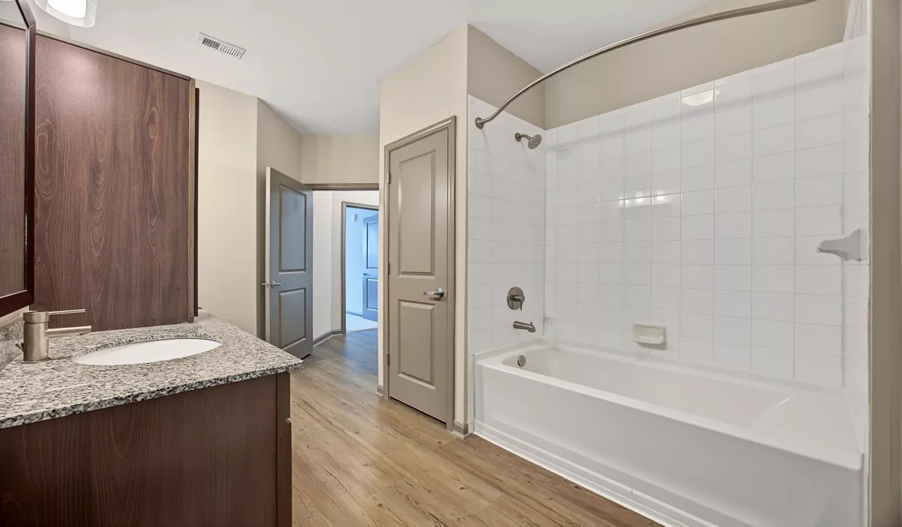 1760 - Lawrenceville, GA - Bathroom