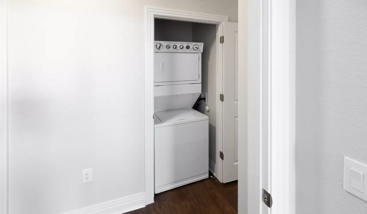 21 Fitzsimons - Aurora, CO - Laundry