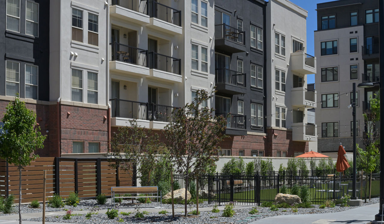 21 Fitzsimons Apartments in Aurora, CO - Exterior