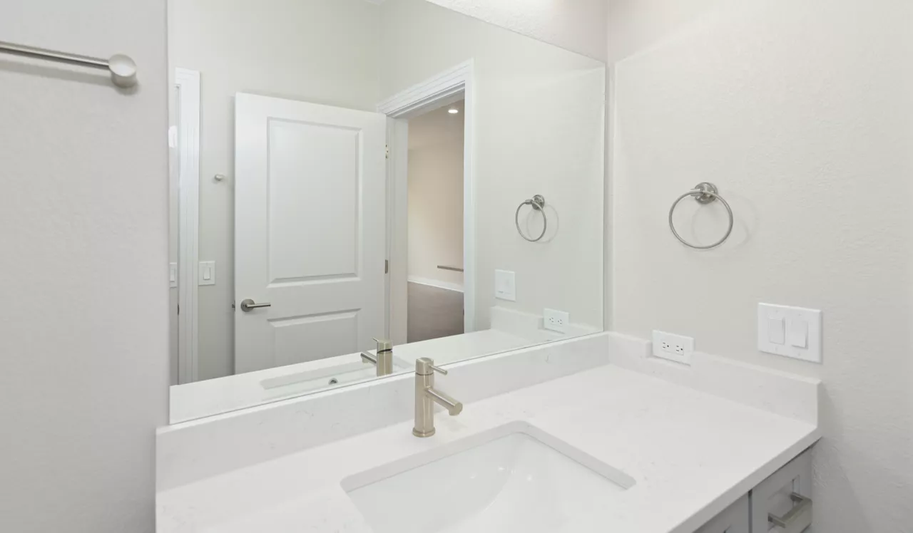 21 Fitzsimons - Aurora, CO - Bathroom