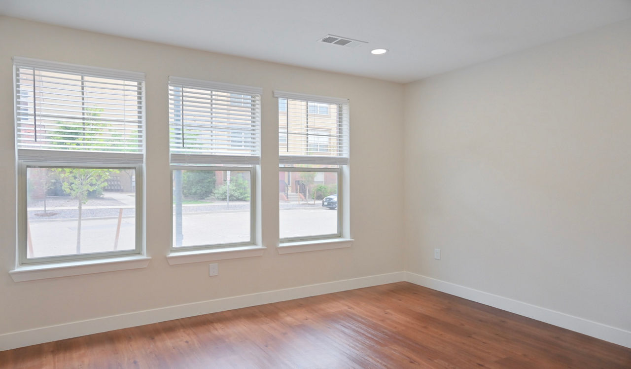 21 Fitzsimons - Aurora, CO - Living Space