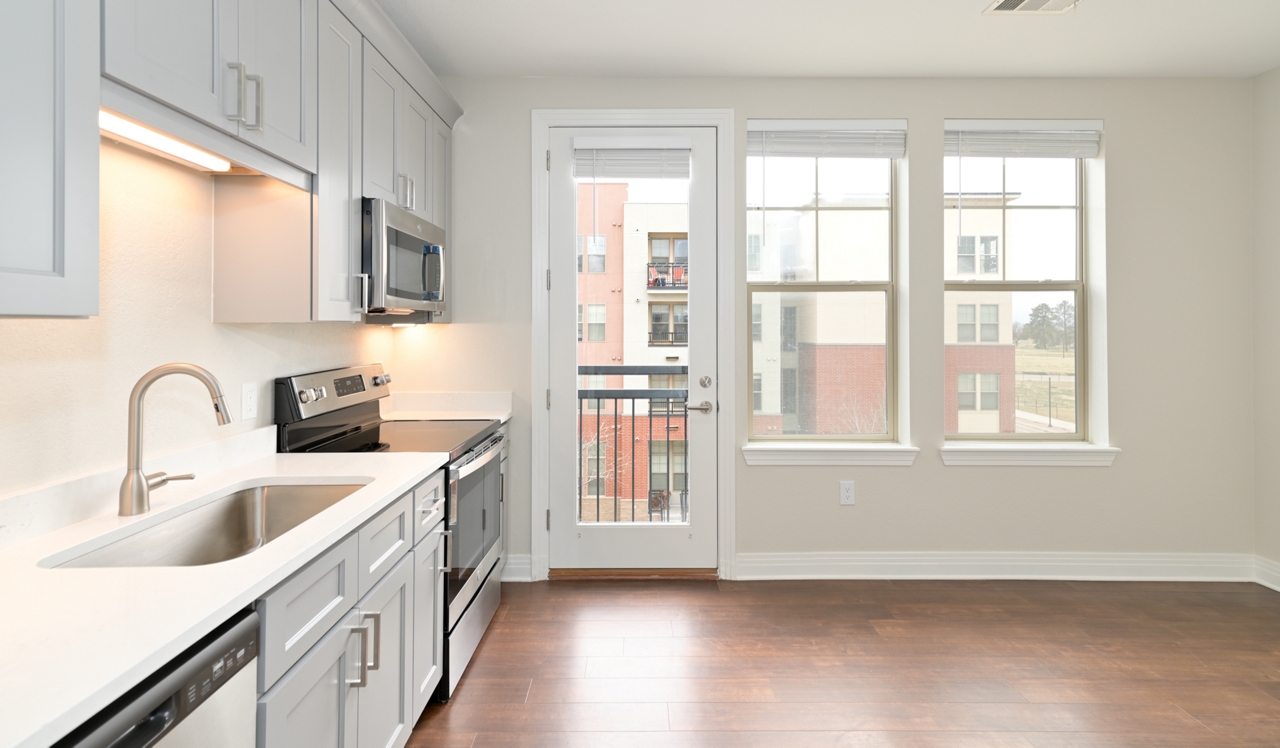 21 Fitzsimons - Aurora, CO - Kitchen/